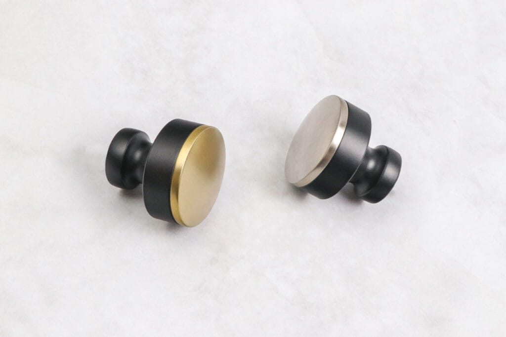 Maxwell – Black + Brushed Bronze – Black + Satin Nickel v1